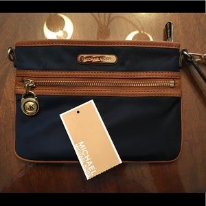 Michael KORS Kempton Navy Nylon Wrislet NEW